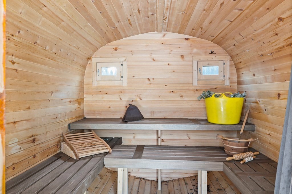 3 Bates Grove Road Webster, MA 01570 - Photo 14 of 40