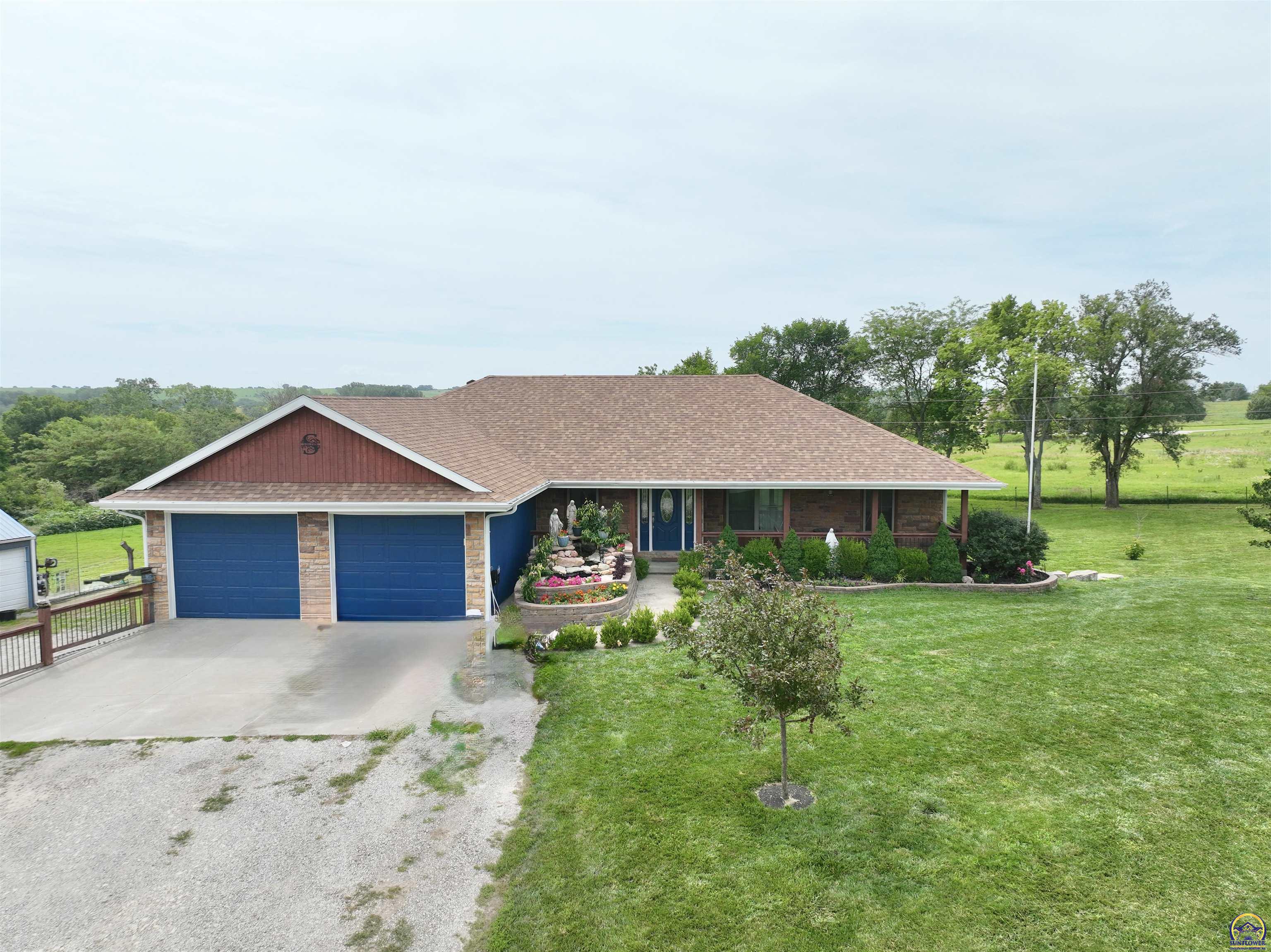 17320 C Road Delia, KS 66418 - Photo 3 of 65