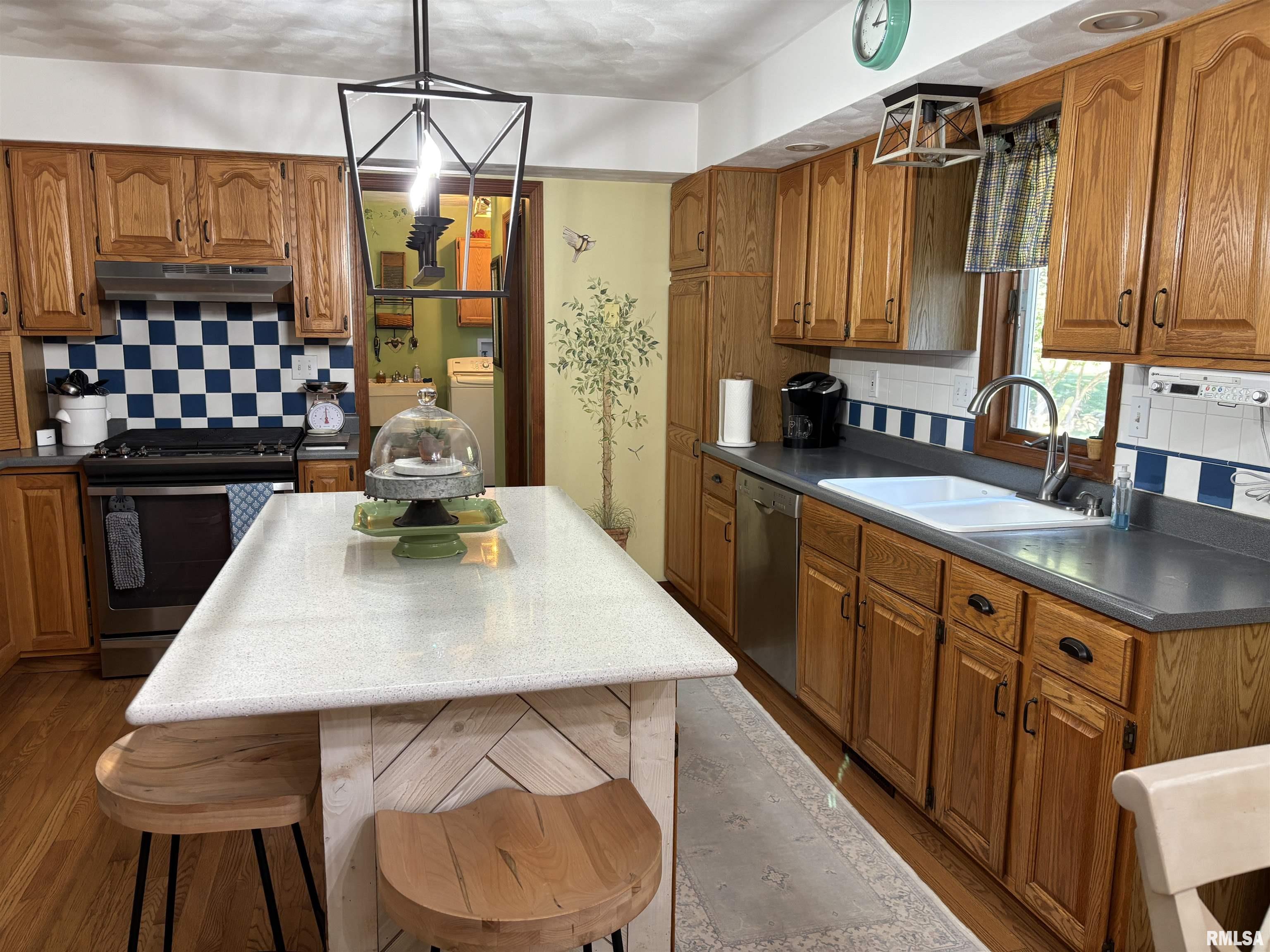 801 Firethorn Drive Washington, IL 61571 - Photo 11 of 49