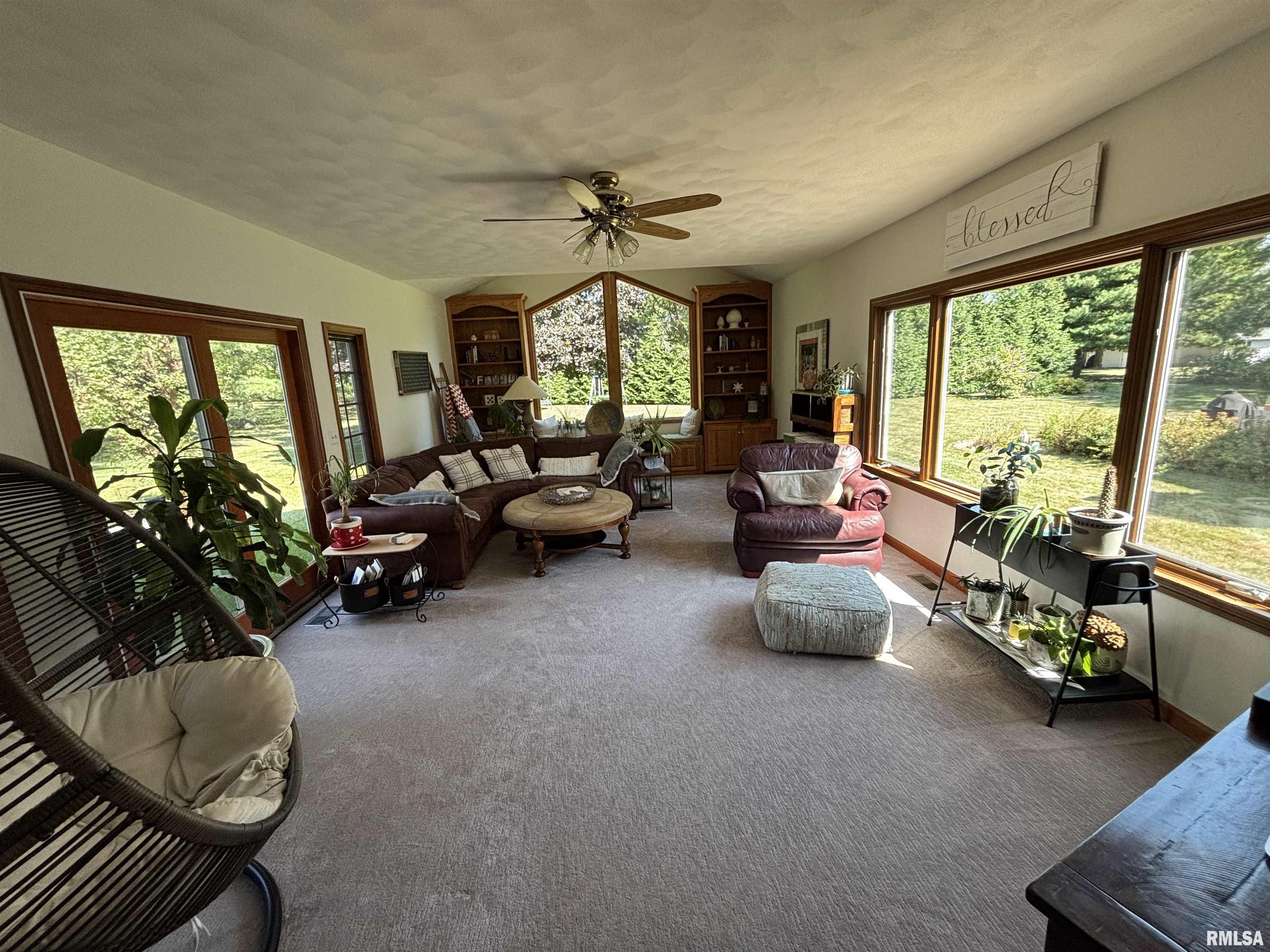 801 Firethorn Drive Washington, IL 61571 - Photo 15 of 49