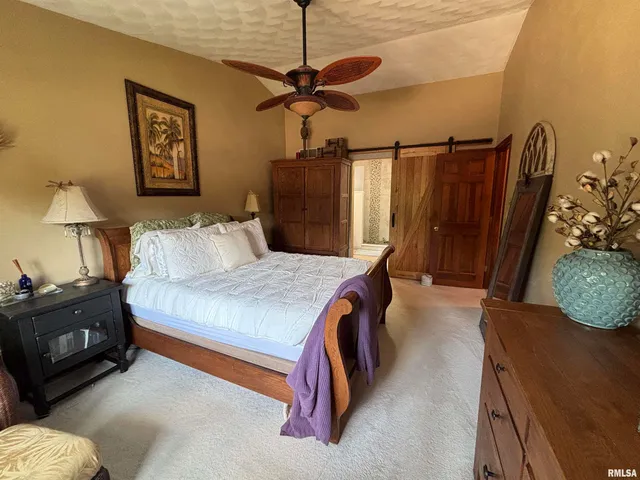 $340,000 | 801 Firethorn Drive, Washington, IL 61571