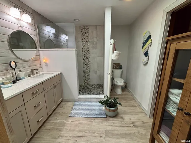 $340,000 | 801 Firethorn Drive, Washington, IL 61571