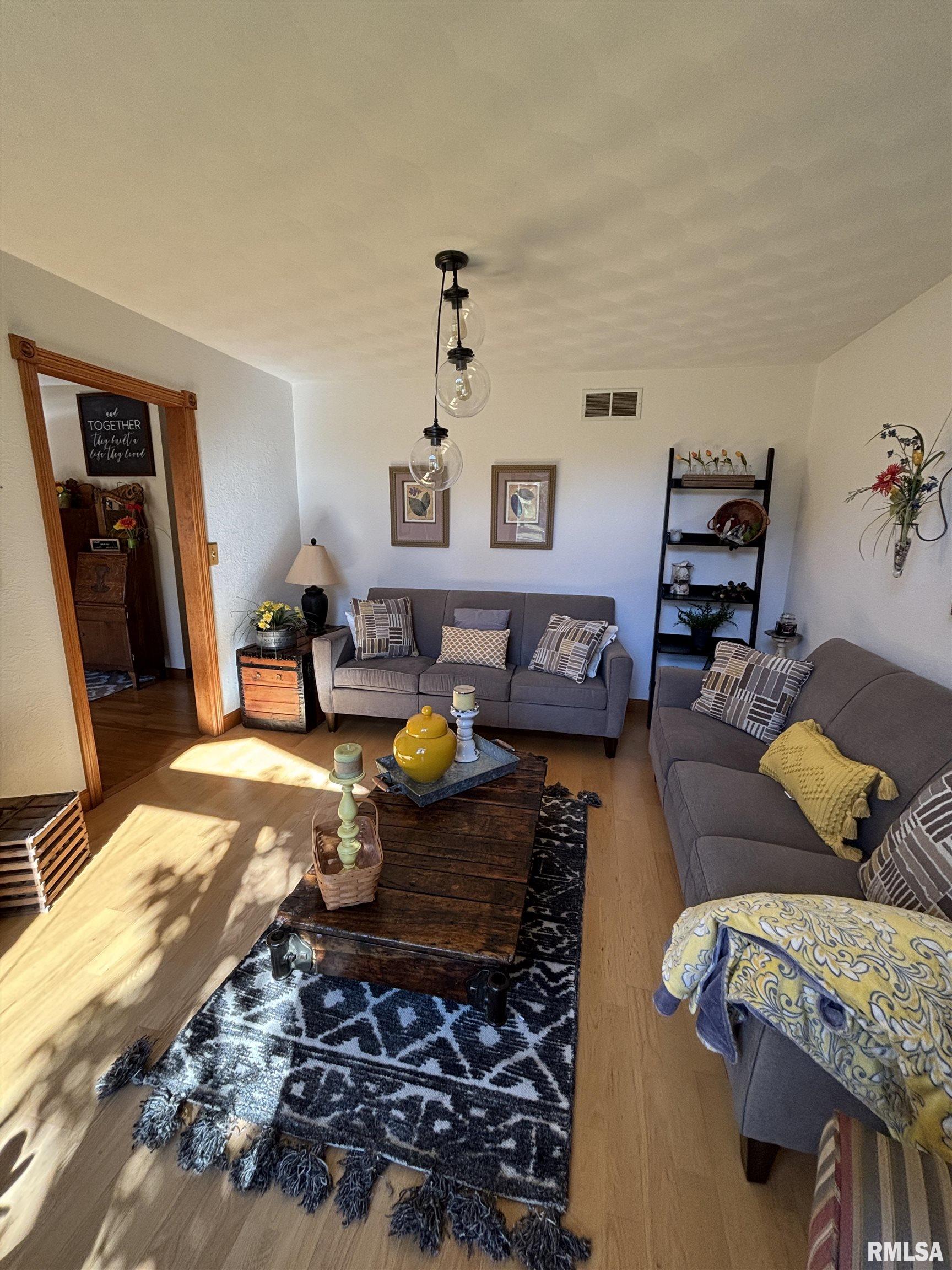 801 Firethorn Drive Washington, IL 61571 - Photo 4 of 49