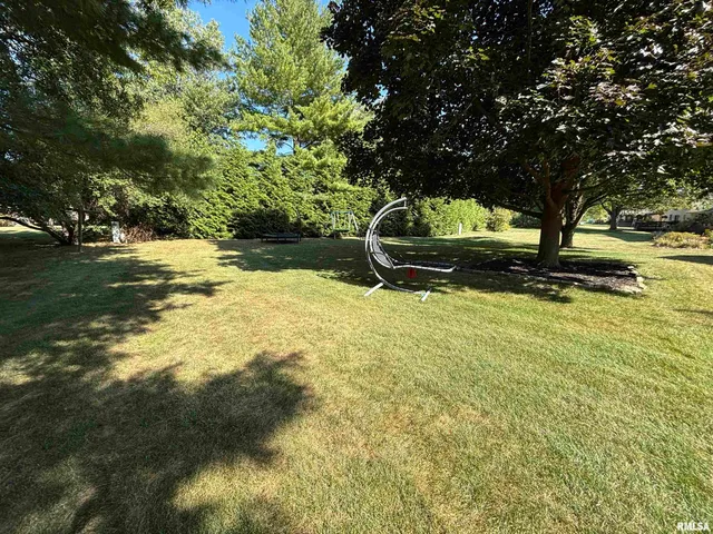 $340,000 | 801 Firethorn Drive, Washington, IL 61571