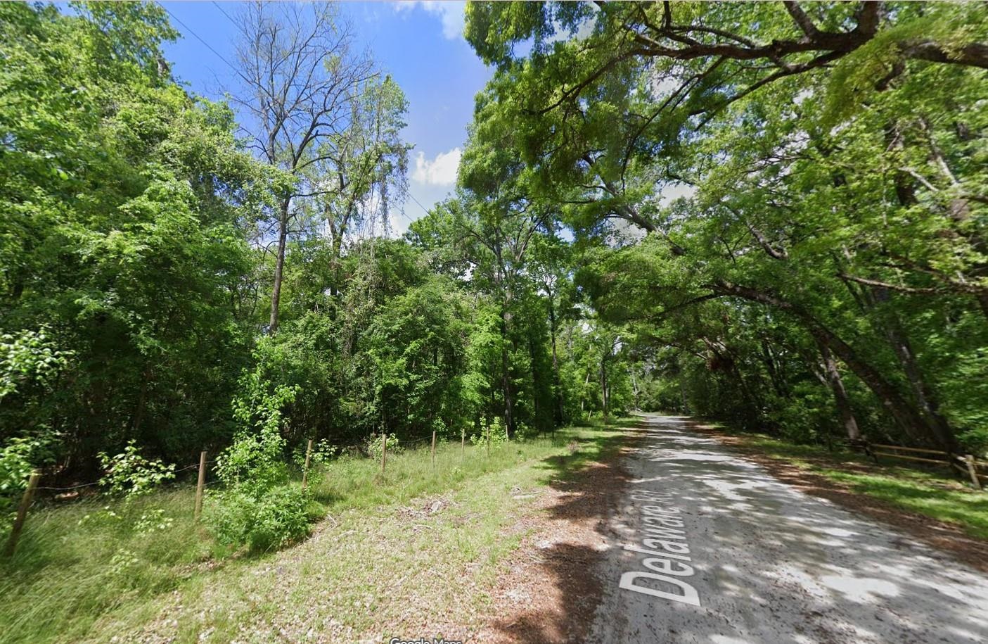 244 Southwest Delaware Way Fort White, FL 32038 - Photo 2 of 11