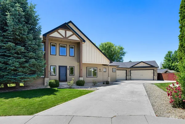 $639,900 | 10369 West Capella Drive, Star, ID 83669