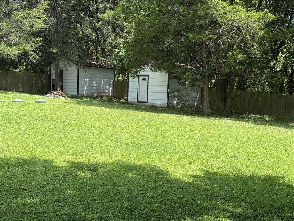 152 Pennell Road Sherman, TX 75090 - Photo 5 of 15
