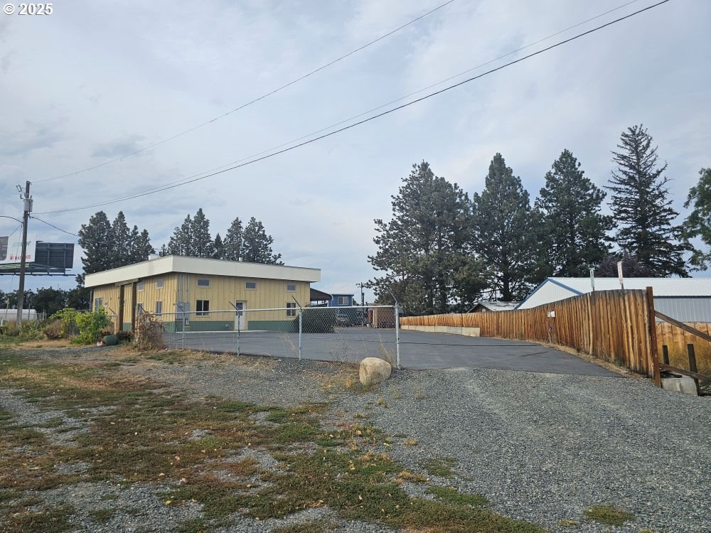 995 3rd Street North Powder, OR 97867 - Photo 28 of 28 a view of a house with a yard