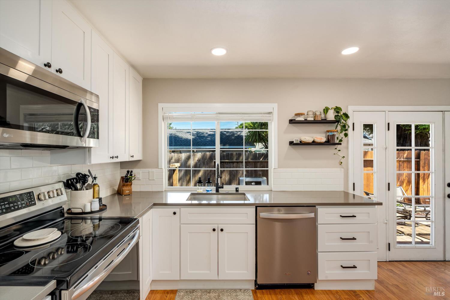 1526 Bruce Court Santa Rosa, CA 95401 - Photo 13 of 58