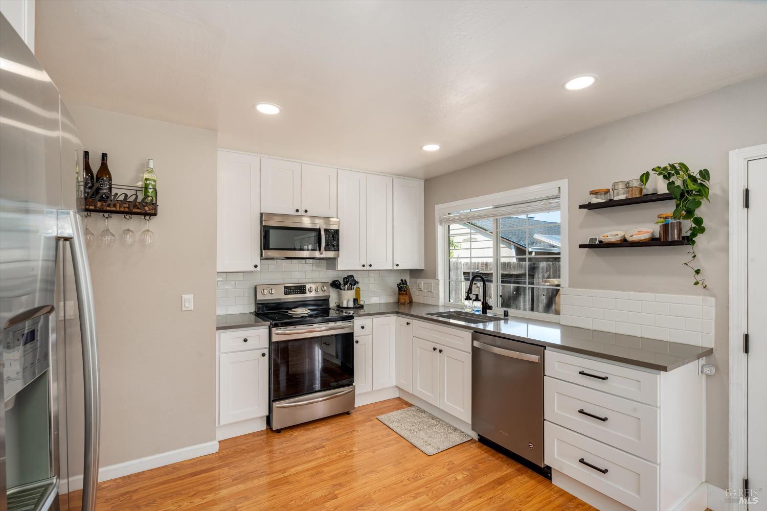 1526 Bruce Court Santa Rosa, CA 95401 - Photo 14 of 58