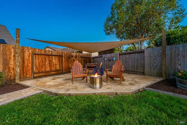 $719,000 | 1526 Bruce Court, Santa Rosa, CA 95401