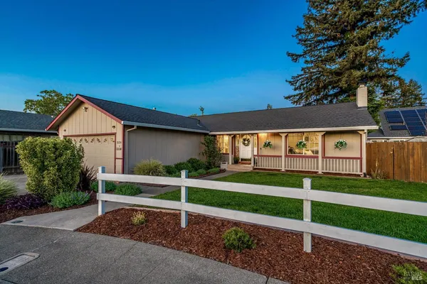 $719,000 | 1526 Bruce Court, Santa Rosa, CA 95401