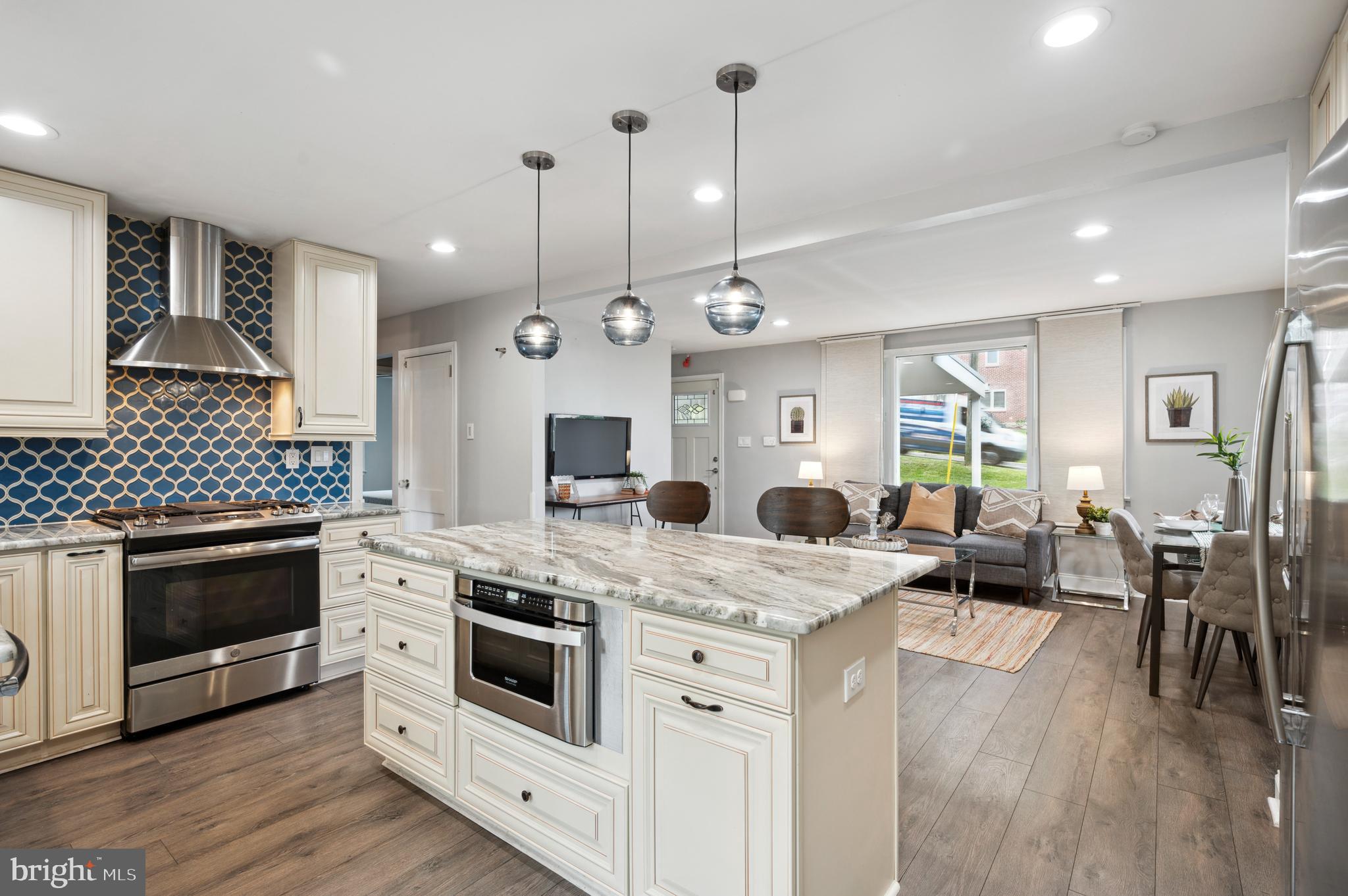 1526 Steel Road Havertown, PA 19083 - Photo 11 of 34