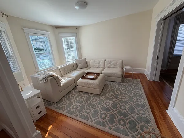 $4,800 | 99 Fayerweather Street, Unit 99, Cambridge, MA 02138