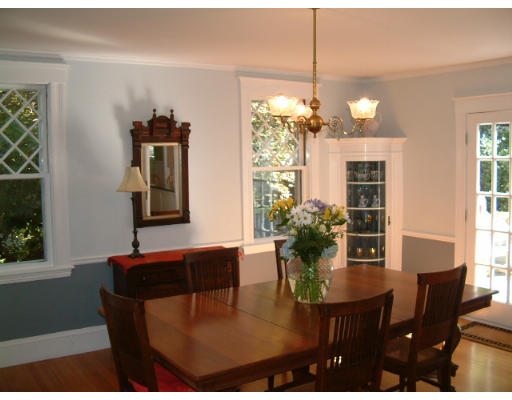 1 Berwick Road Lexington, MA 02420 - Photo 3 of 5