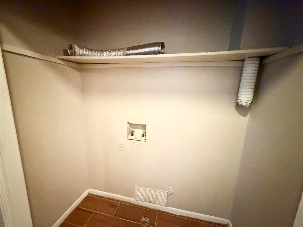 2802 Stewart Drive Waco, TX 76708 - Photo 14 of 21