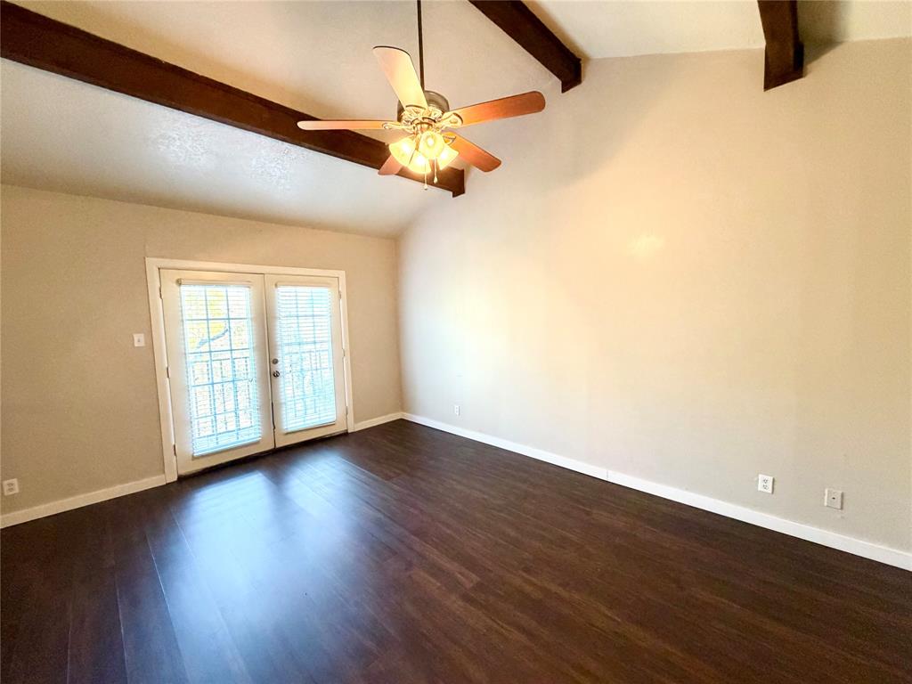 2802 Stewart Drive Waco, TX 76708 - Photo 4 of 21