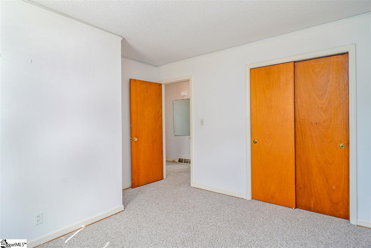 109 State Rd S-23-803 Greenville, SC 29611 - Photo 7 of 13 Gallery Image 7