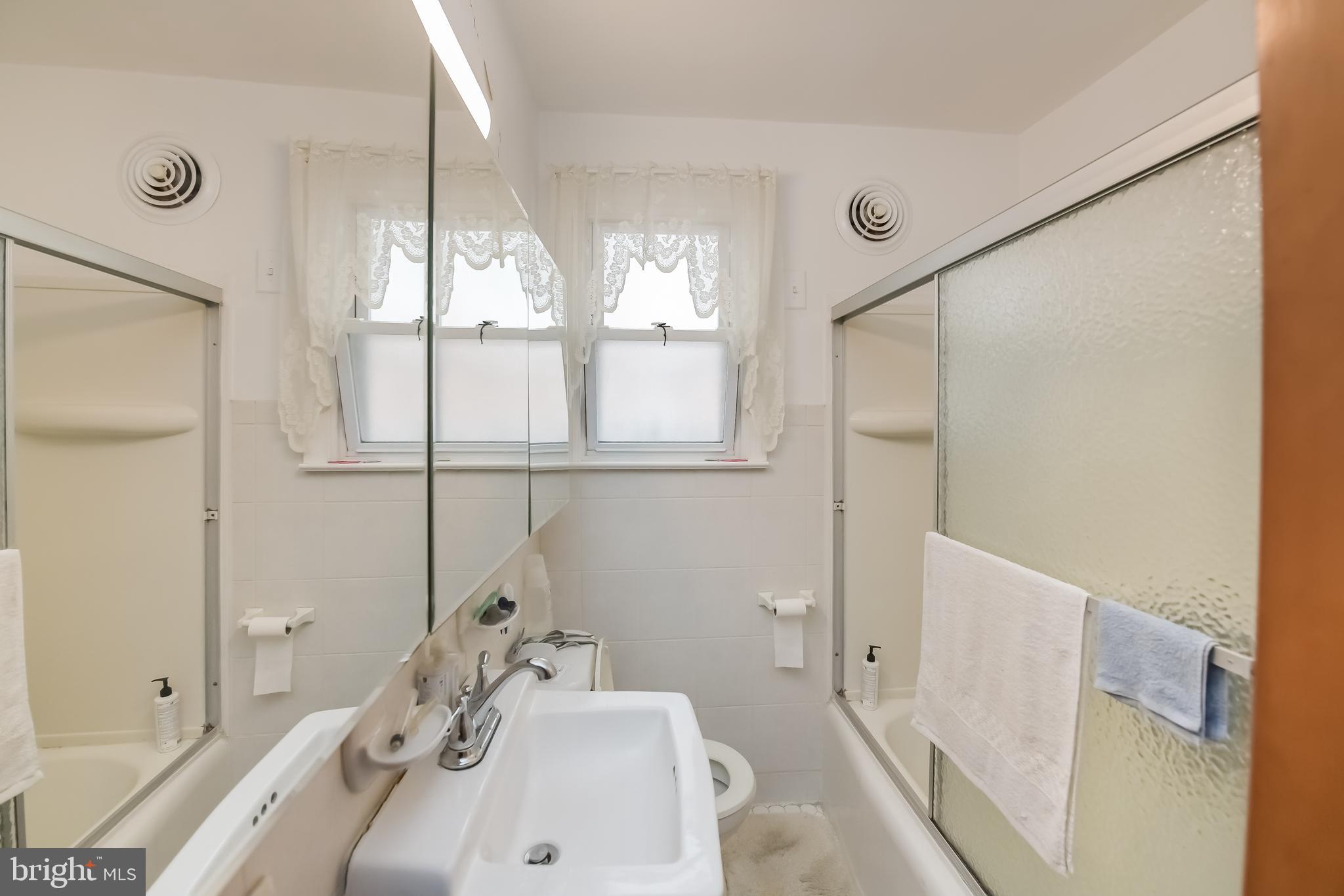 7560 Verree Road Philadelphia, PA 19111 - Photo 14 of 23 Gallery Image 14