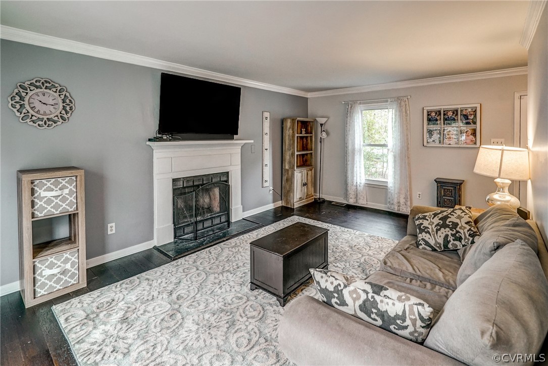 5715 Laurel Trail Road Midlothian, VA 23112 - Photo 7 of 31 Gallery Image 7