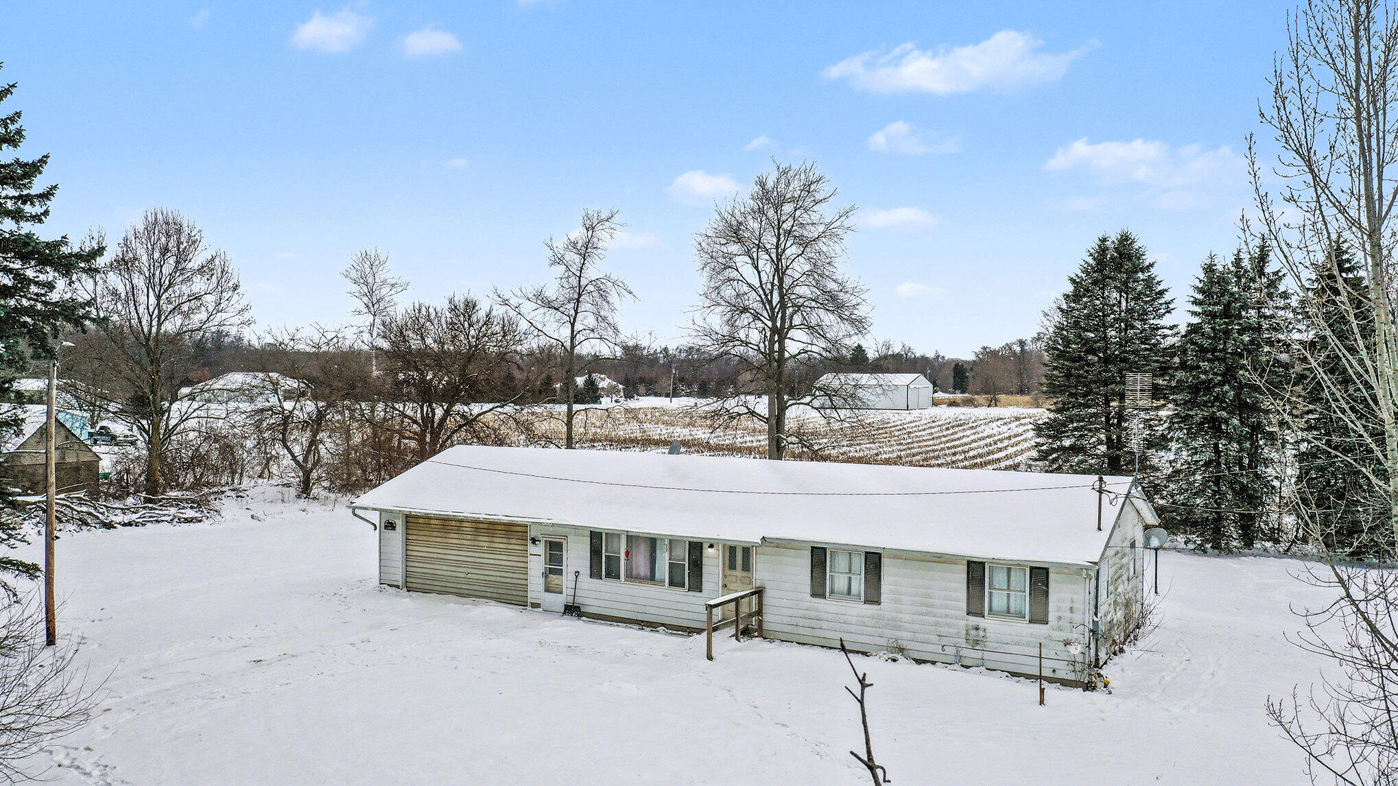 13072 Garber Road Constantine, MI 49042 - Photo 2 of 35 026_file_687