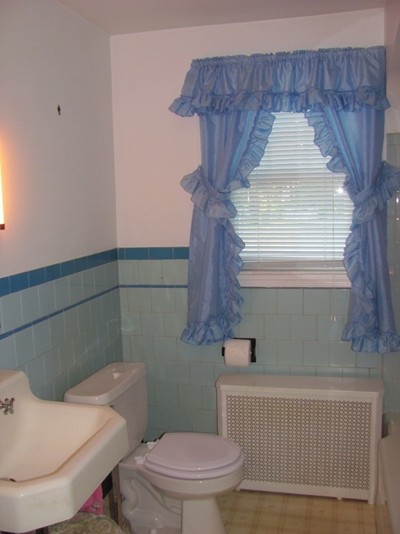 17 Rydberg Terrace Worcester, MA 01607 - Photo 13 of 18 Gallery Image 13