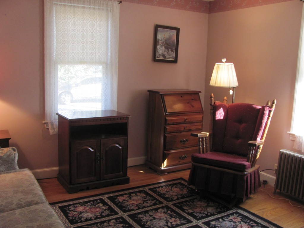 17 Rydberg Terrace Worcester, MA 01607 - Photo 5 of 18 Gallery Image 5