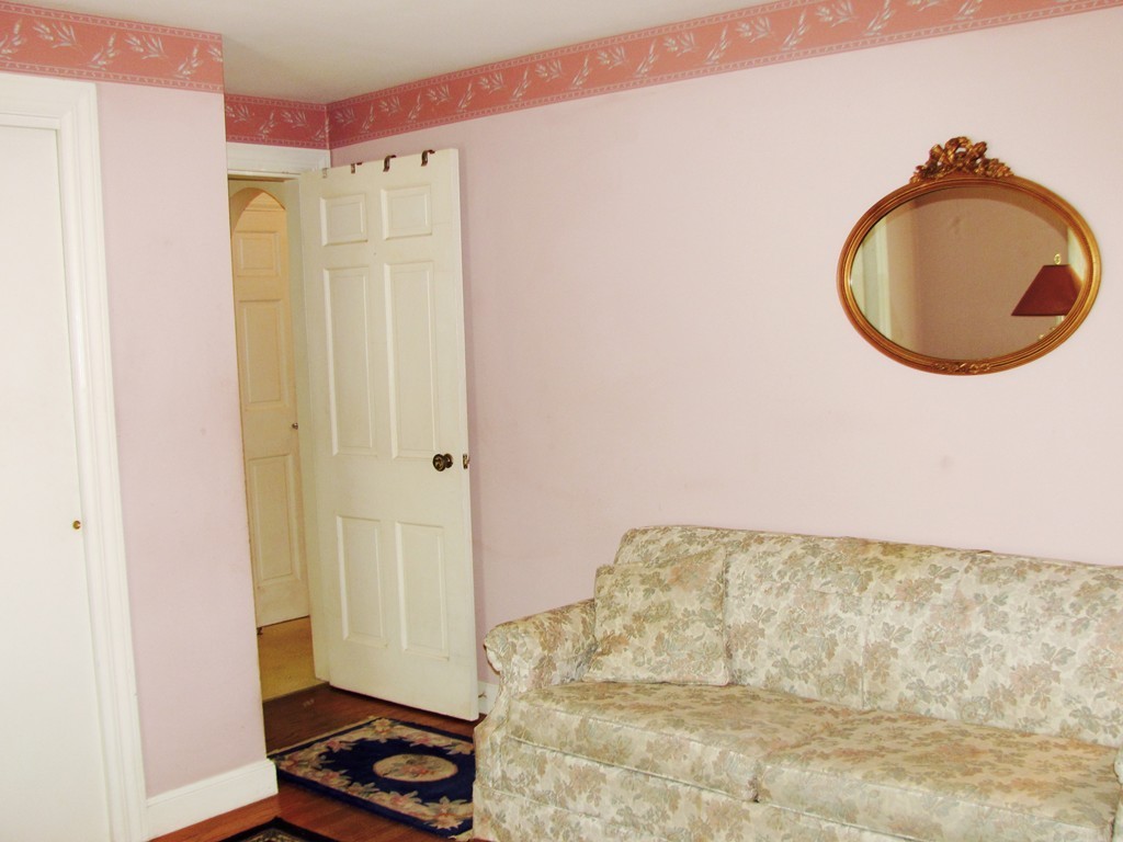 17 Rydberg Terrace Worcester, MA 01607 - Photo 6 of 18 Gallery Image 6