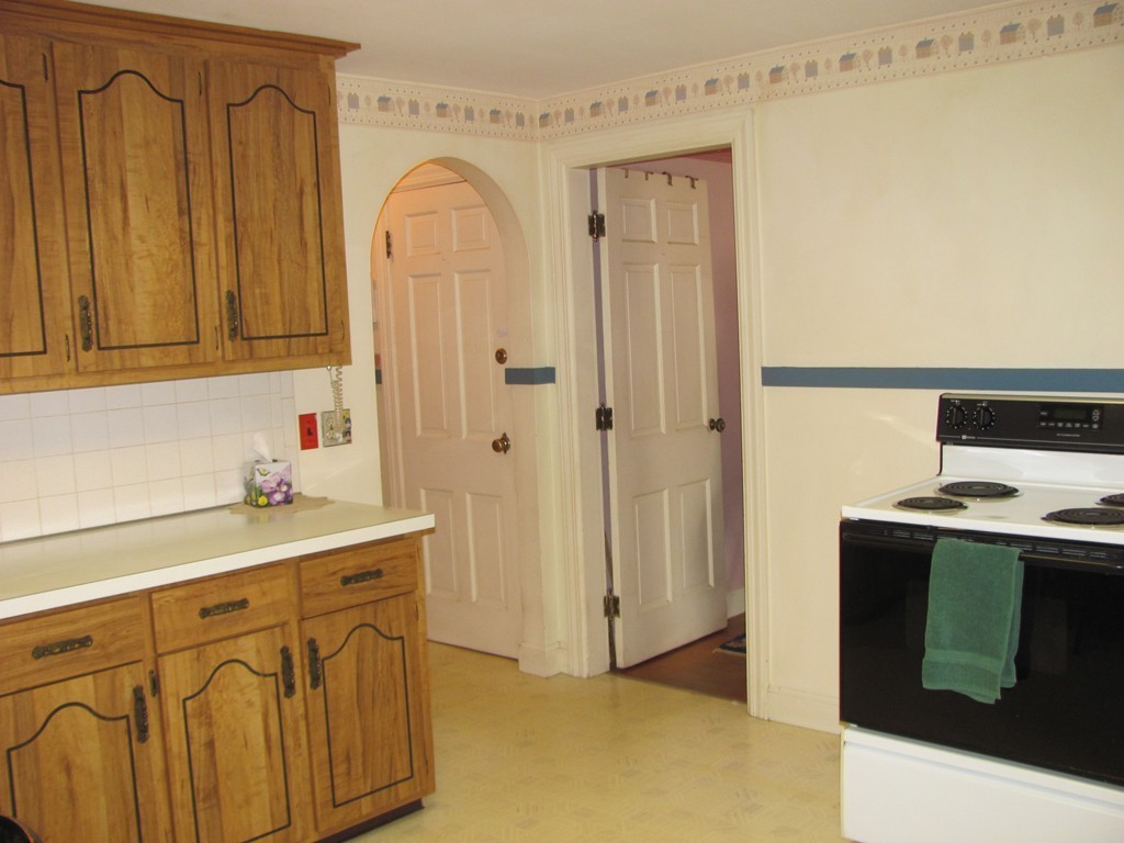 17 Rydberg Terrace Worcester, MA 01607 - Photo 8 of 18 Gallery Image 8