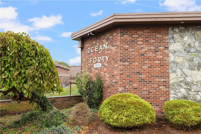 $250,000 | 3940 Post Road, Unit 3, Warwick, RI 02886