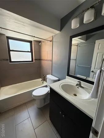 $1,595 | 7925 Royal Arms Court, Unit 1, St. Louis, MO 63123