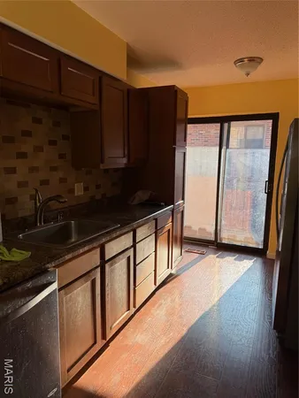 $1,595 | 7925 Royal Arms Court, Unit 1, St. Louis, MO 63123