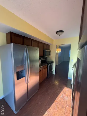 $1,595 | 7925 Royal Arms Court, Unit 1, St. Louis, MO 63123