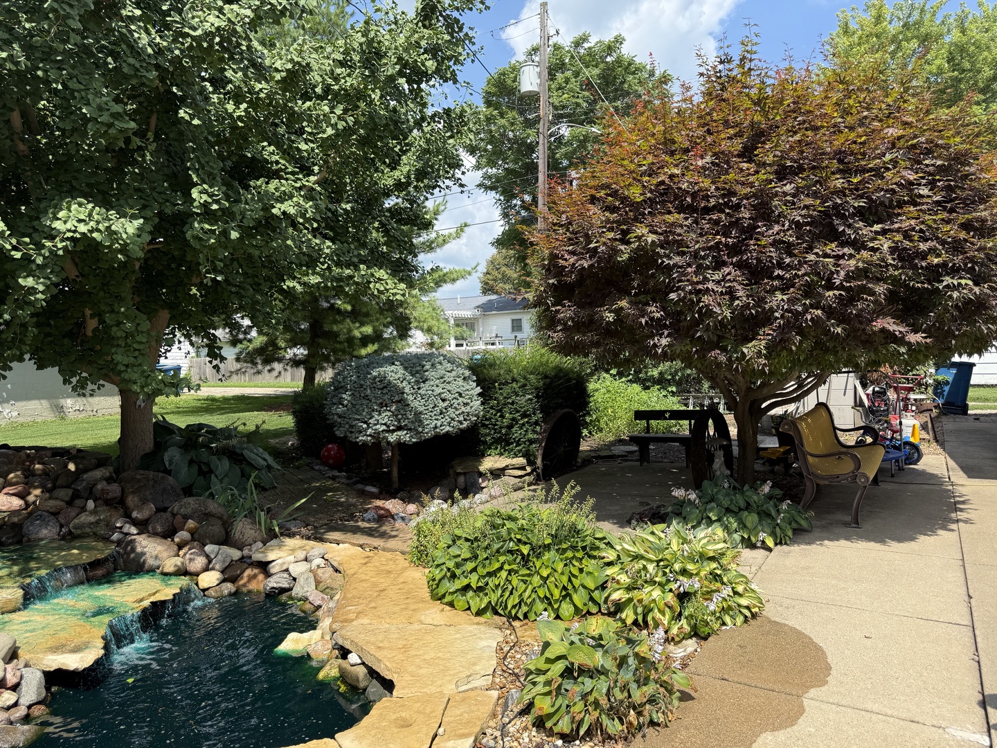 218 West 1st Street Spring Valley, IL 61362 - Photo 28 of 30 a garden view with a sitting space