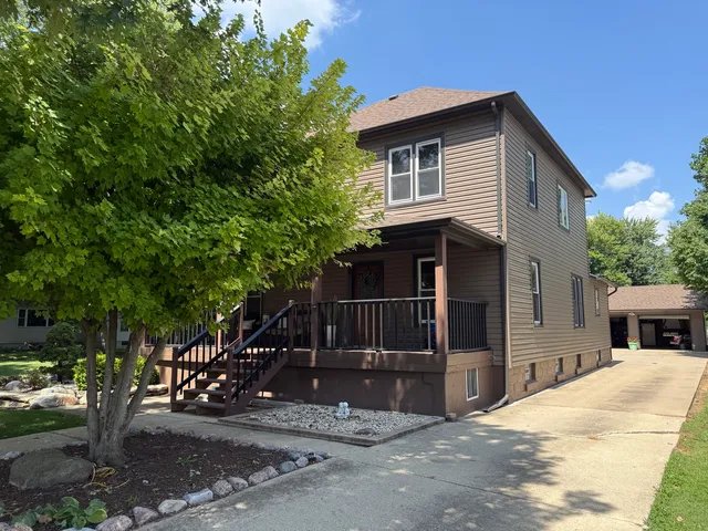 $230,000 | 218 West 1st Street, Spring Valley, IL 61362