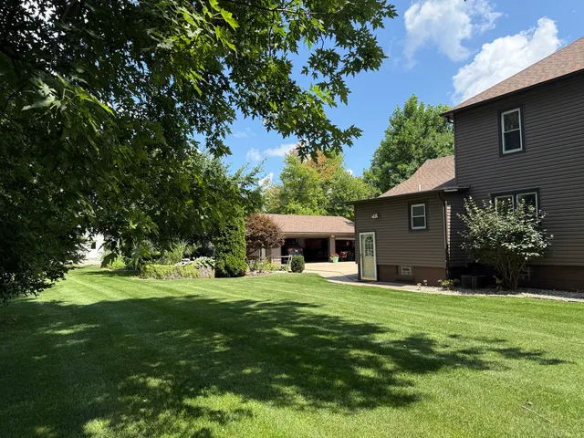$230,000 | 218 West 1st Street, Spring Valley, IL 61362