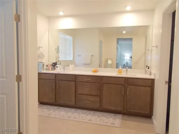 $3,275 | 3360 Santa Verdiana Street, Henderson, NV 89044