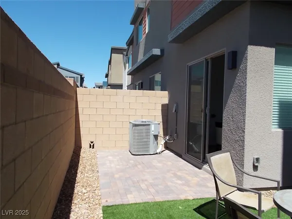 $3,275 | 3360 Santa Verdiana Street, Henderson, NV 89044