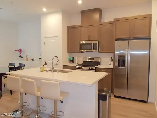 $3,275 | 3360 Santa Verdiana Street, Henderson, NV 89044