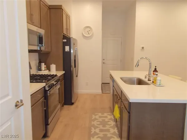 $3,275 | 3360 Santa Verdiana Street, Henderson, NV 89044