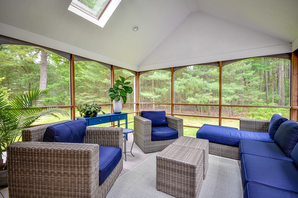 151 Mossman Road Sudbury, MA 01776 - Photo 10 of 30 Gallery Image 10