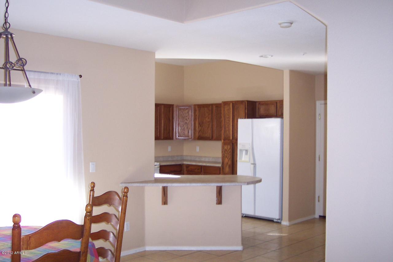 7987 West Nancy Road Peoria, AZ 85382 - Photo 4 of 11 Kitchen