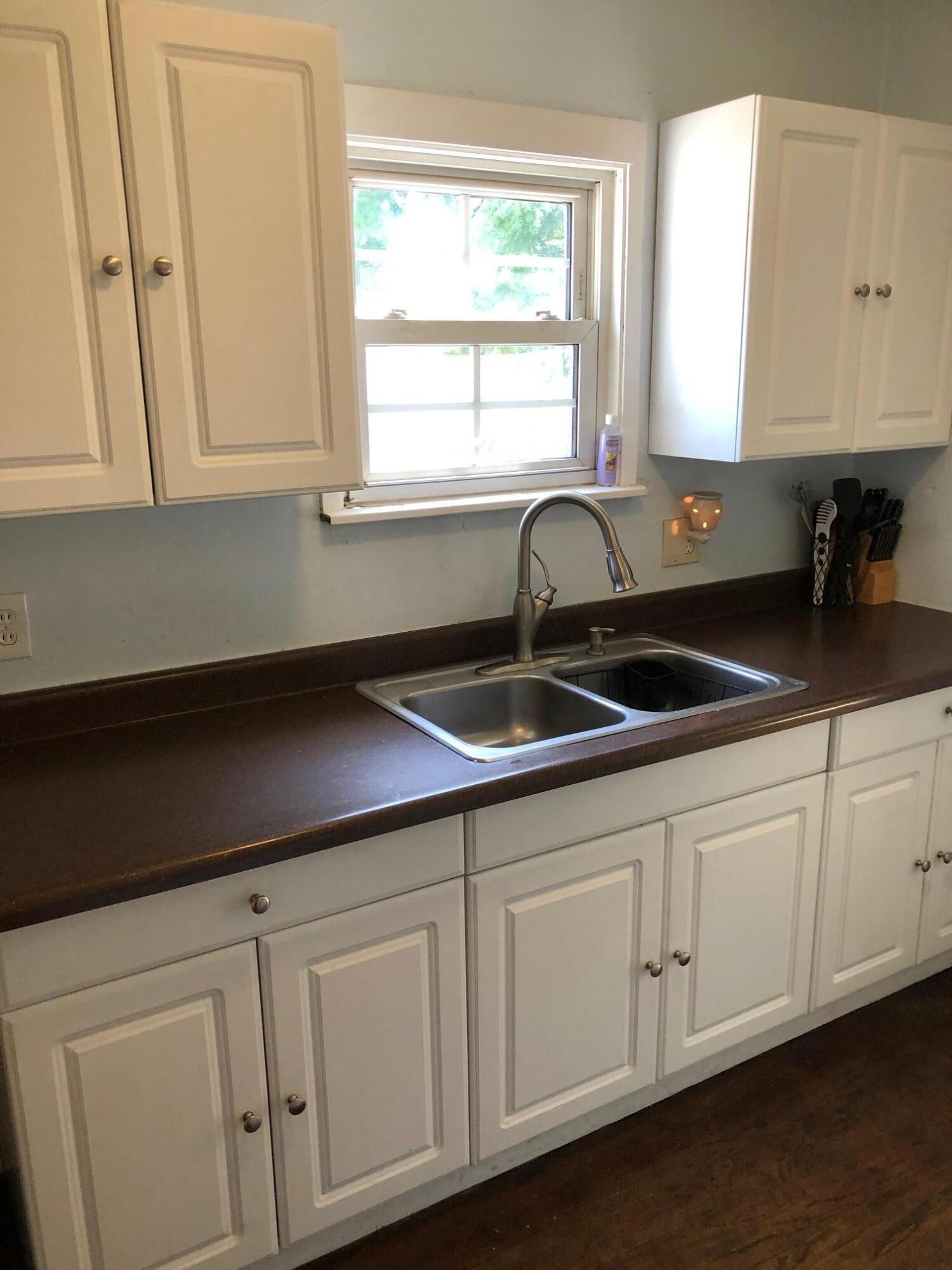1215 Wayside Road Kalamazoo, MI 49048 - Photo 11 of 21 pic13