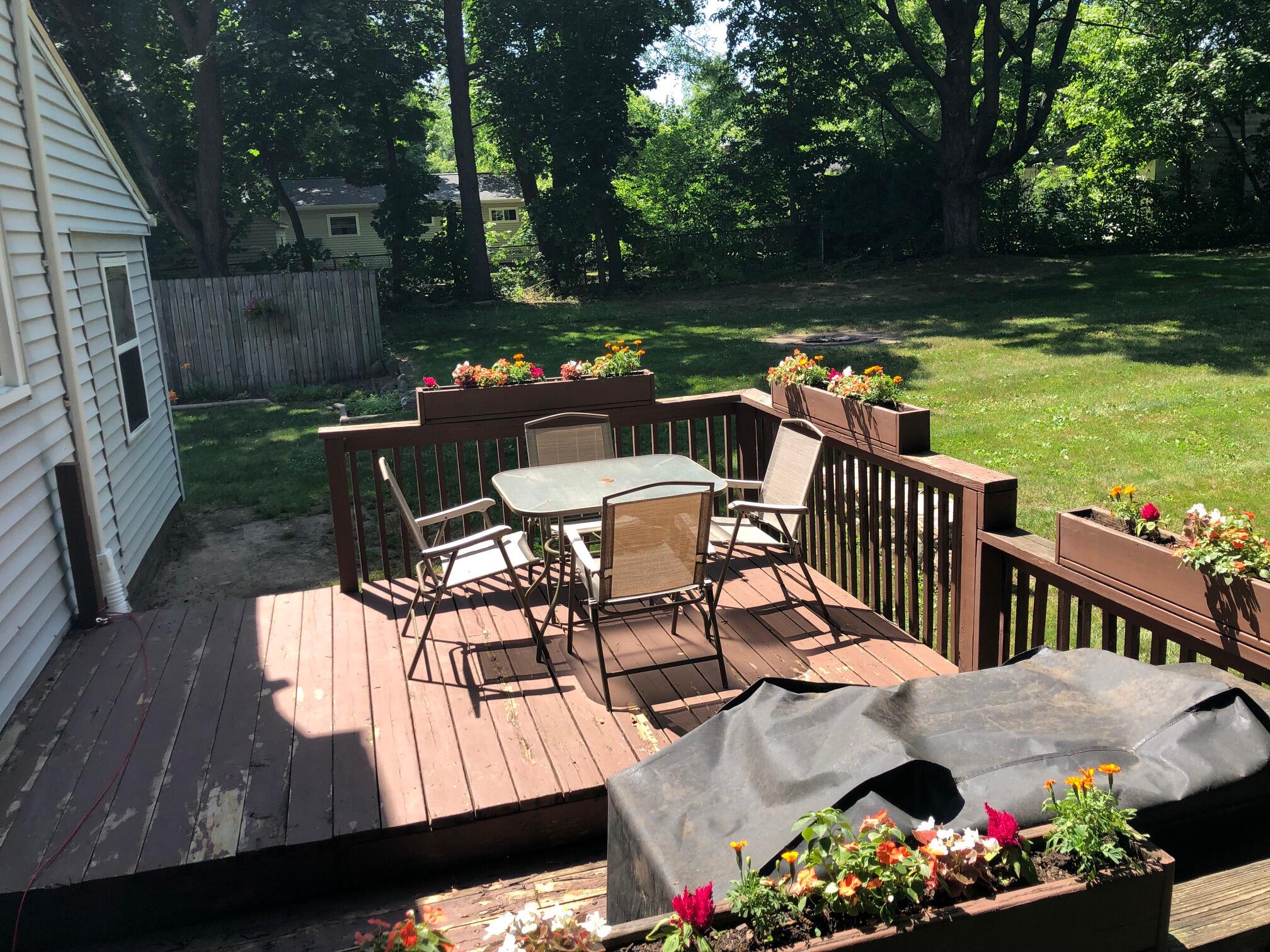 1215 Wayside Road Kalamazoo, MI 49048 - Photo 3 of 21 IMG_3592 (1)