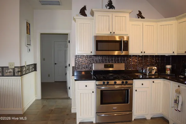 $1,600 | 245 Blue Valley Road, Vass, NC 28394