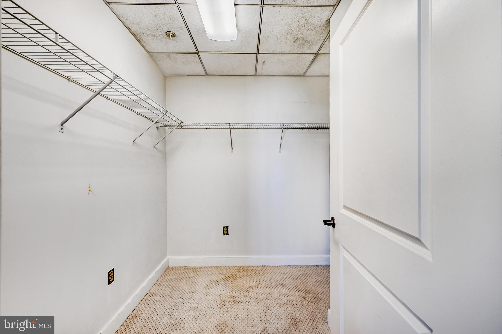 675 President Street, Unit 1406 Baltimore, MD 21202 - Photo 27 of 46 a view of a small space