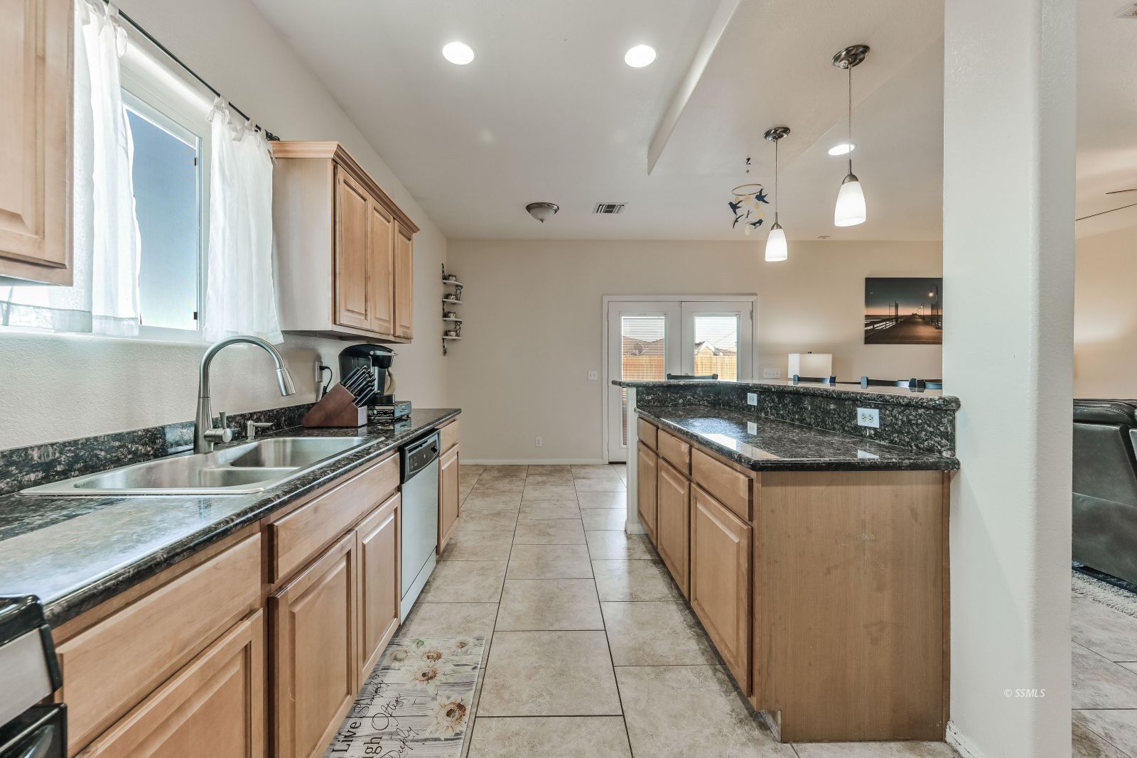 910 Mayo Street Ridgecrest, CA 93555 - Photo 7 of 31