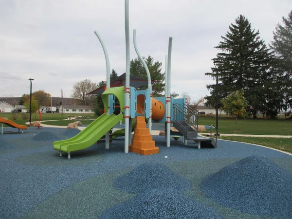 $22,500 | 19 Western, North Freedom, WI 53951