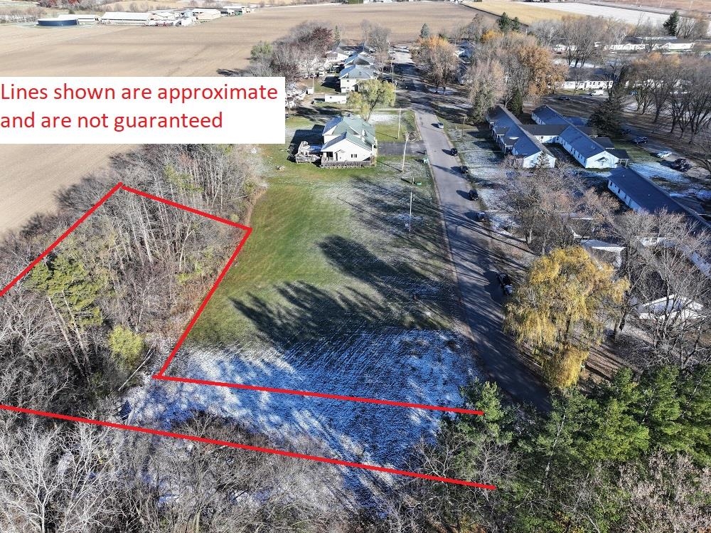 19 Western North Freedom, WI 53951 - Photo 4 of 15