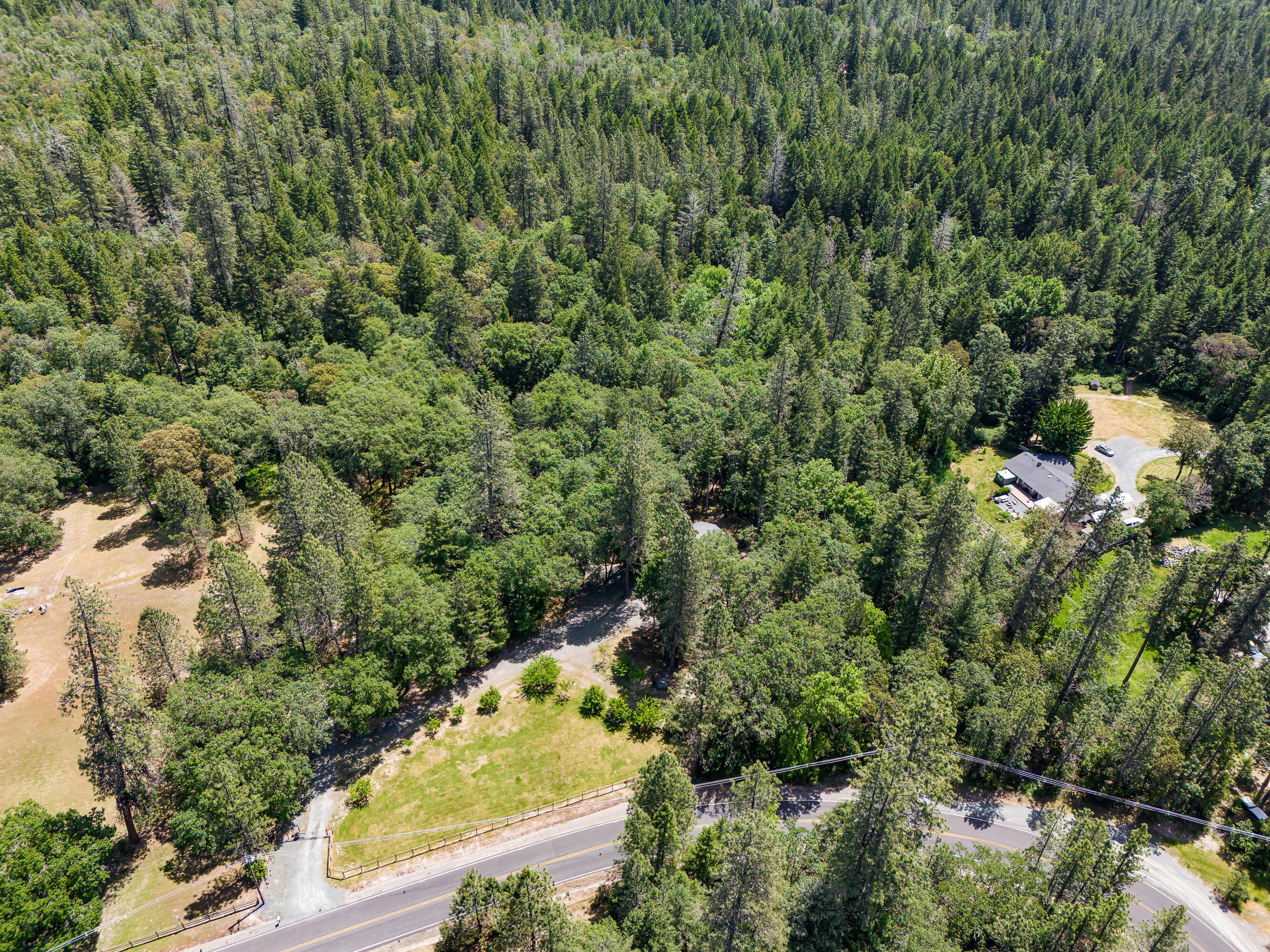 311 Peco Road Grants Pass, OR 97526 - Photo 55 of 67 6